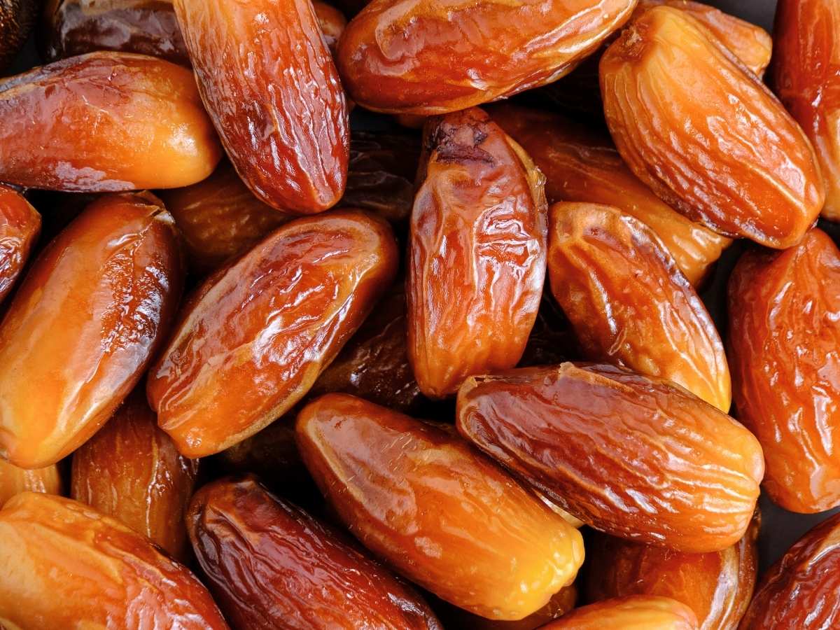 Pile of dates.