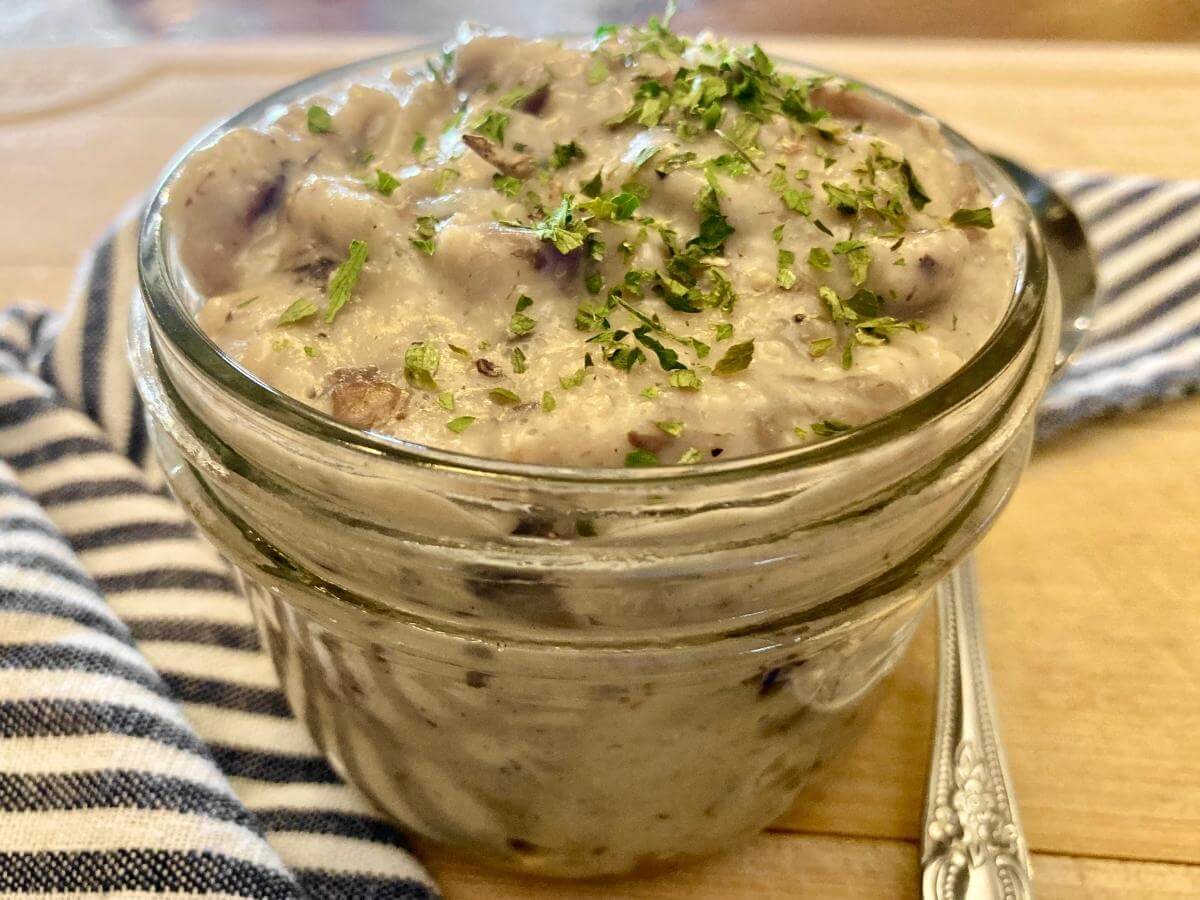 Gluten-free cream of mushroom soup in mason jar