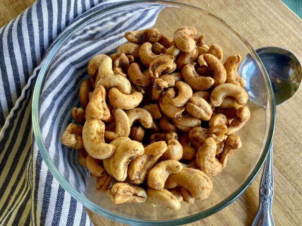 Roasted cashews in bowl