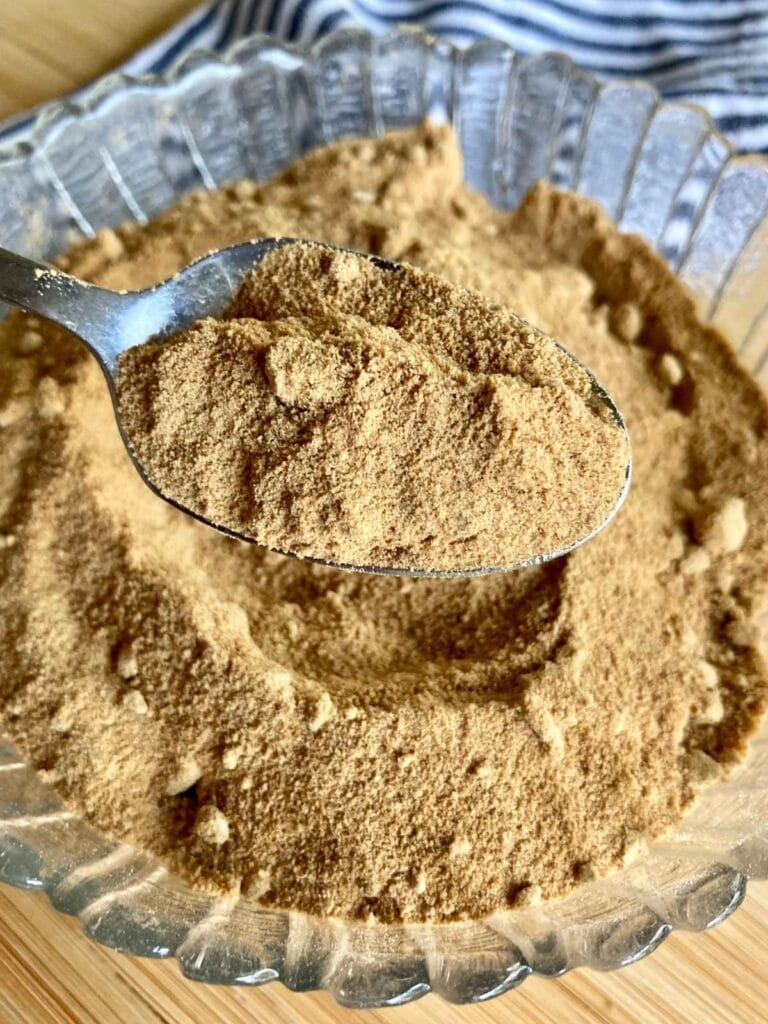 Spoon with powdered coconut sugar